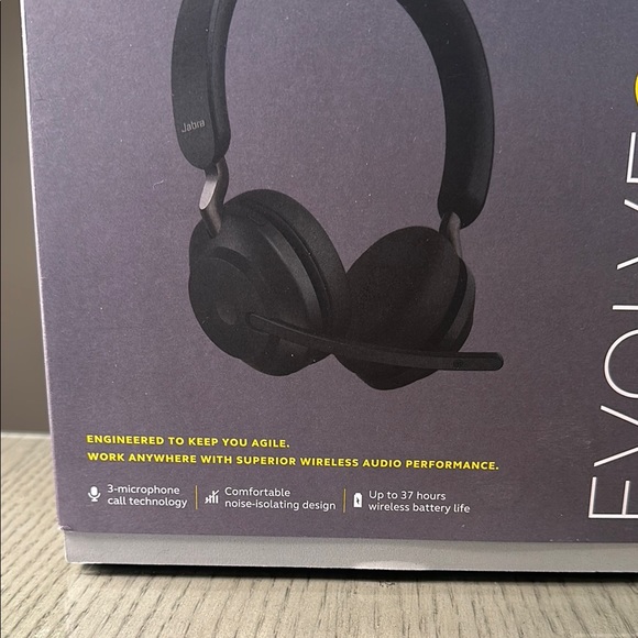 Jabra BRAND NEW IN BOX Evolve2 65 Wireless Headphones - Black - Picture 2 of 11